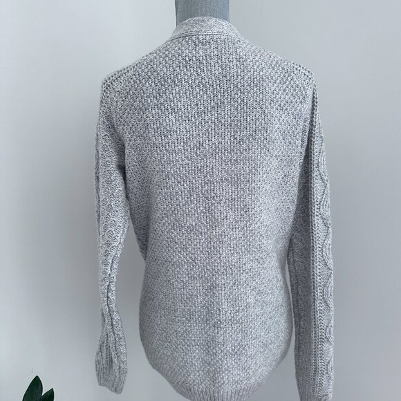 Women’s Cable Knit Cardigan sz M - Gray - Picture 5 of 13